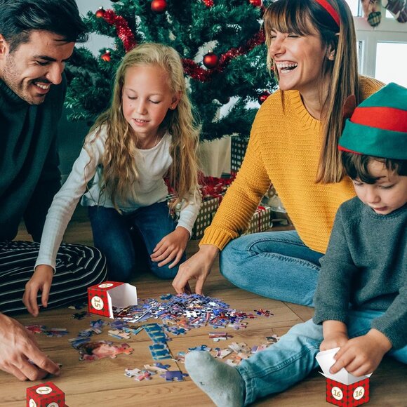 NEW Advent Calendar 2023 Christmas Scene Jigsaw Puzzles - Picture 8 of 10